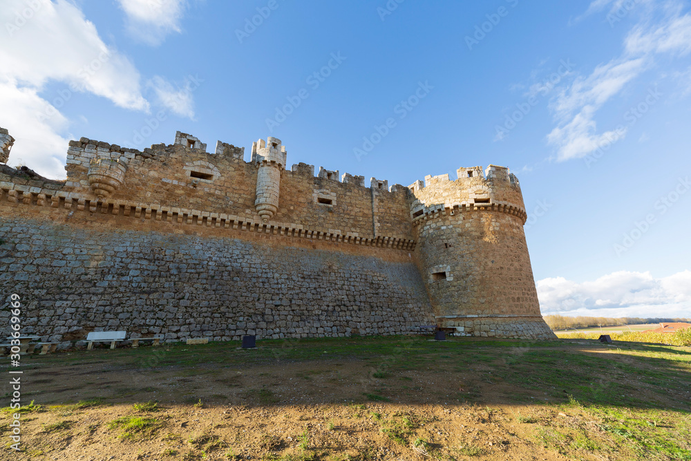 Grajal de Campos,Spain,17,11,2019; The Castle, of square plant with robust circular cubes protruding in its corners, the set of little mobility and is designed for the use of artillery Grajal de Campos,Spain,17,11,2019; The Castle, of square plant with robust circular cubes protruding in its corners, the set of little mobility and is designed for the use of artillery
