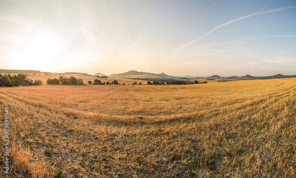 fields in the Czechs, the vastness of the hills
