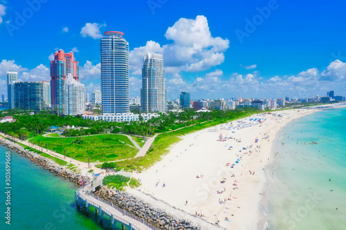 Miami Beach Landscape © Venu