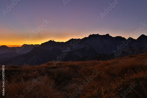 NB__0037 Sunrise above mountain range in the Alps