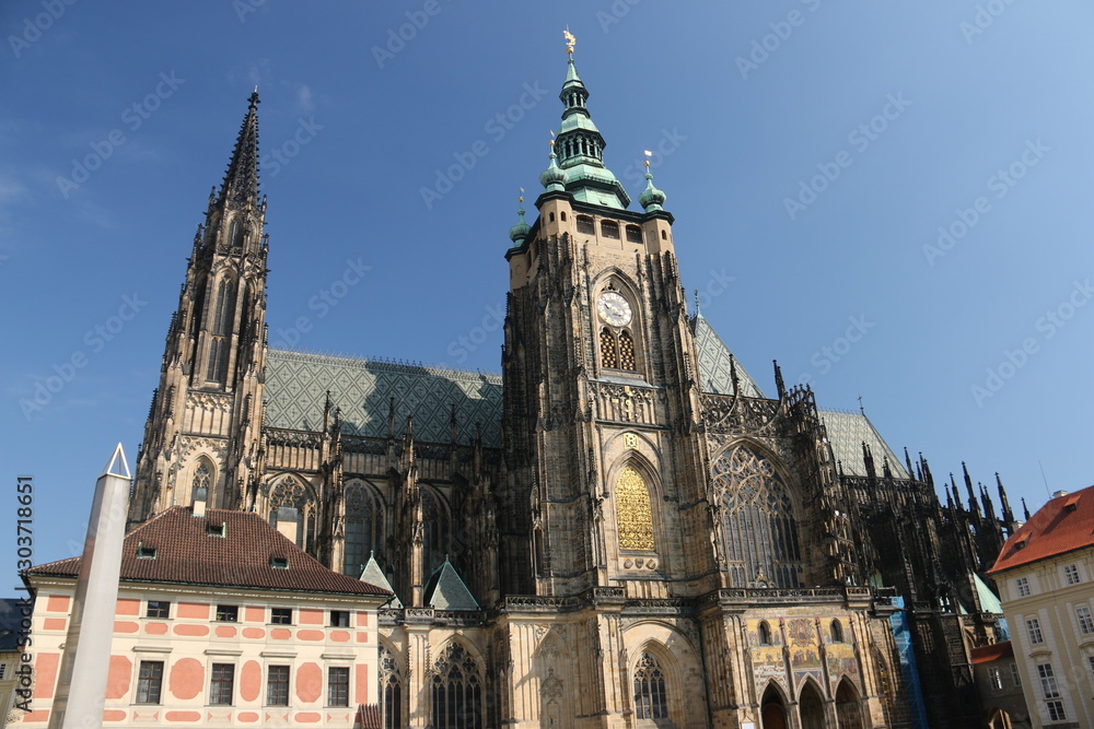 チェコ　プラハ歴史地区市街の景色　聖ヴィート大聖堂