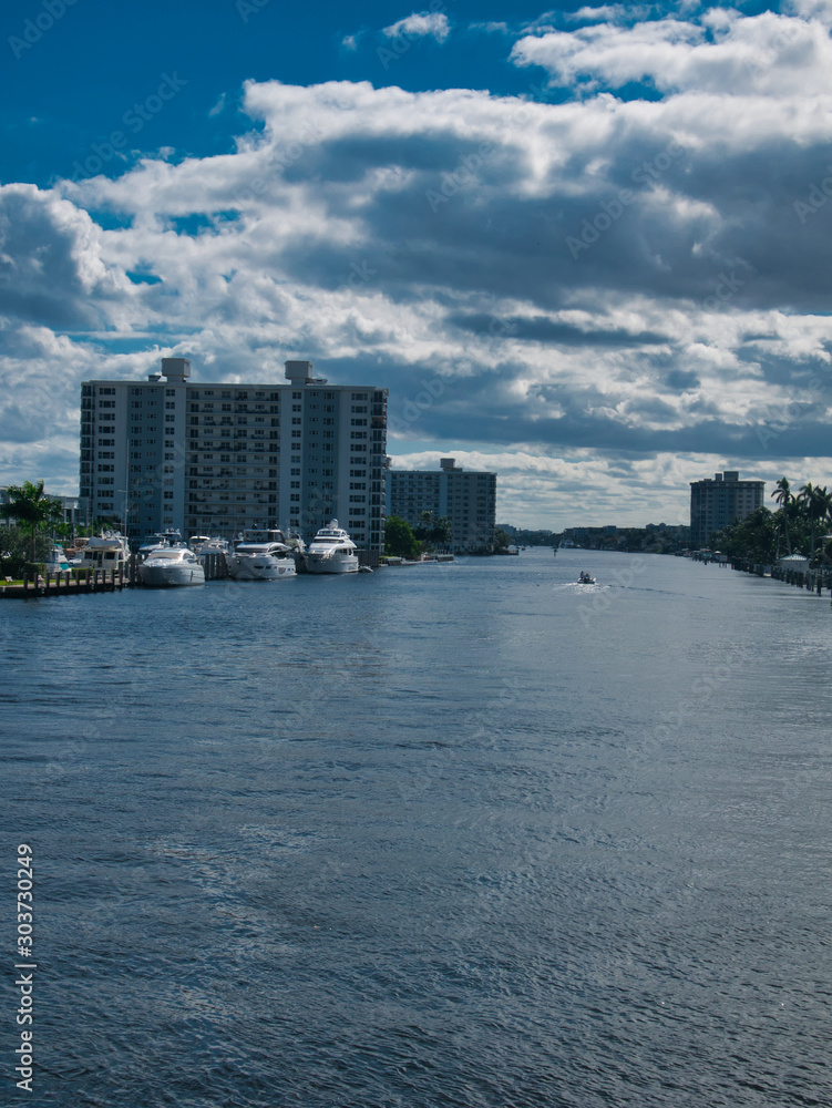 Φωτογραφία Gorgeous November day by the Florida Intracoastal in Delray Beach
