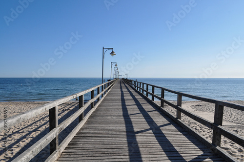 Bernsteinpromenade in G  hren auf R  gen