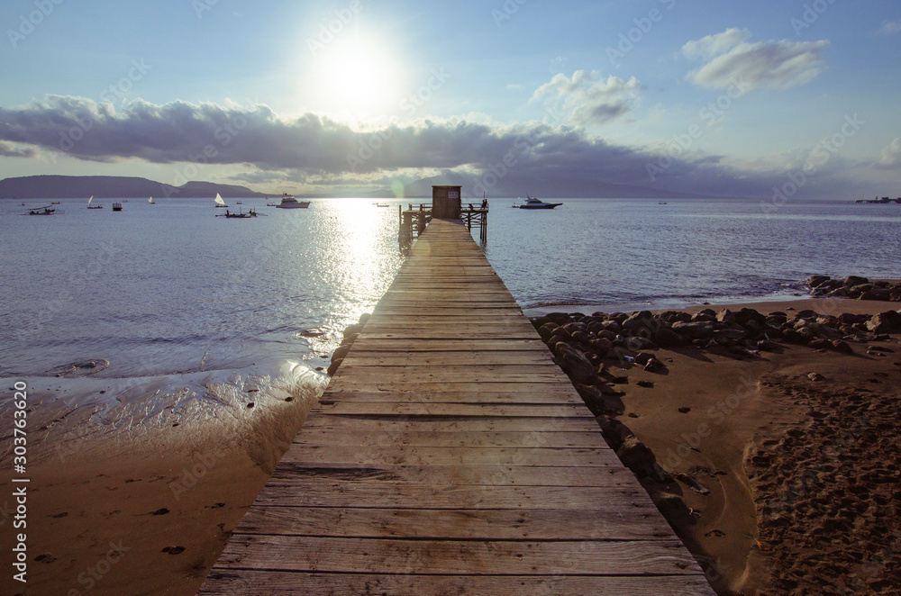 Obraz premium pier at sunrise - East Java, Indonesia