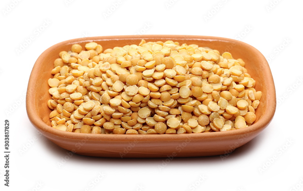 Split peas in clay pot,bowl isolated on white background Split peas in clay pot,bowl isolated on white background