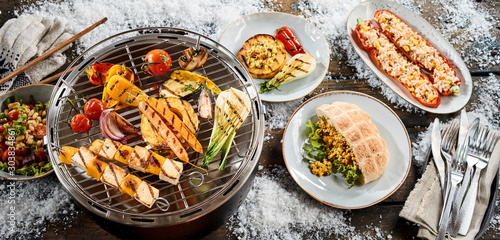 Obraz na plátně Assorted dishes for a healthy vegetarian barbecue