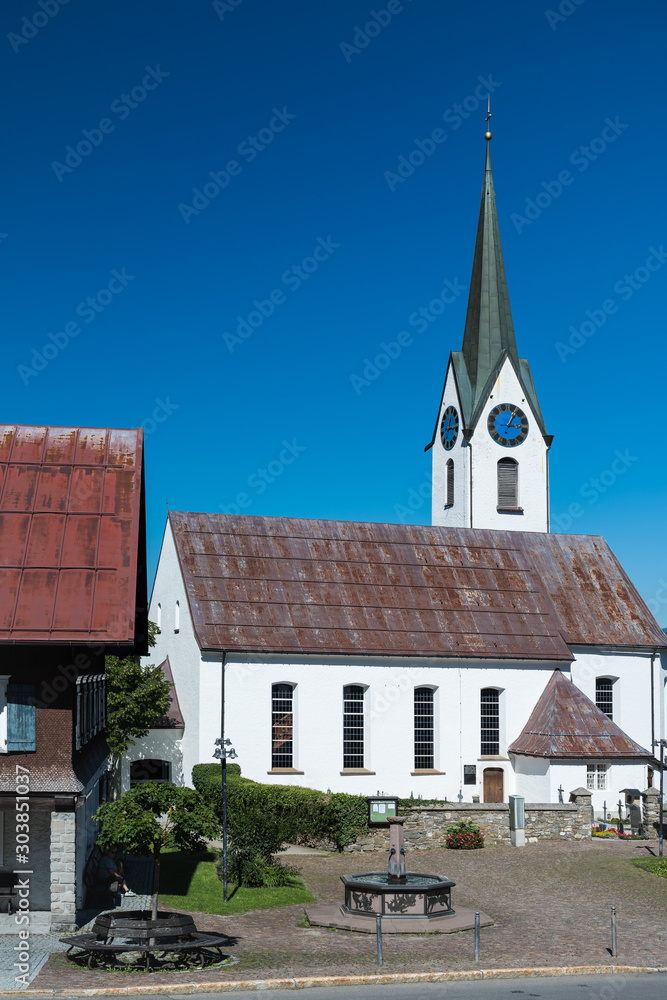 Kirche Sankt Joduk in Mittelberg im Kleinwalsertal