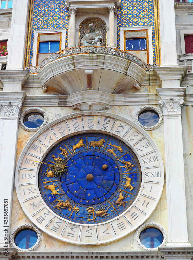 Obraz premium View of Saint Mark's Clock Tower (Torre dell'Orologio) in Venice, Italy
