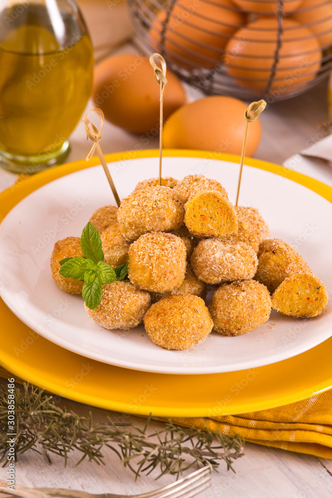 Pumpkin chicken meatballs.