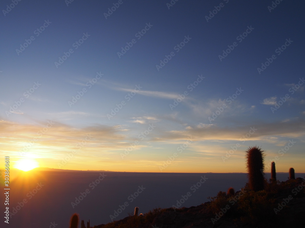 Spectacular sunrise from the top of Isla Incahuasi, Isla Incahuasi is ...