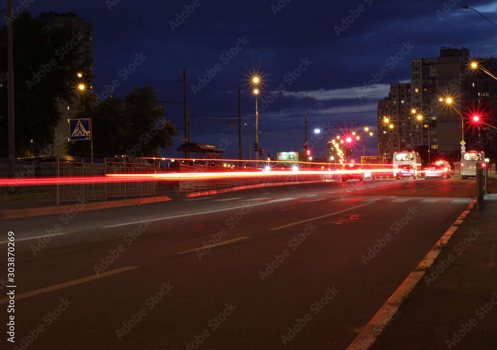 High shutter speed, evening avenue