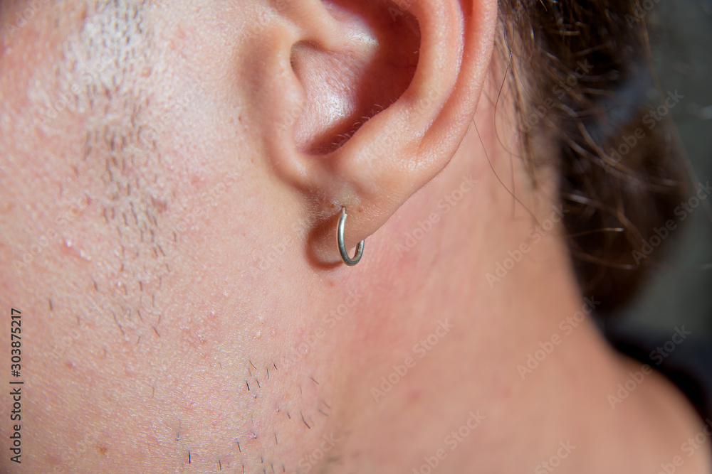 Small men's outlet ear piercing