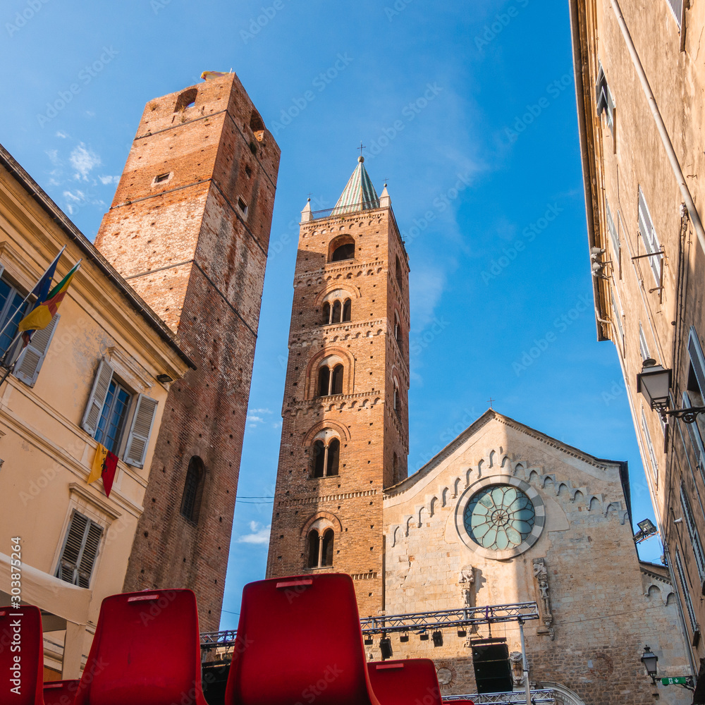 Εκτύπωση καμβά Towers of Albenga, Italy