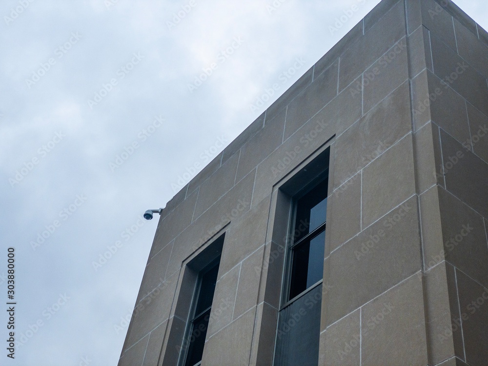 Obraz premium building with blue sky and clouds