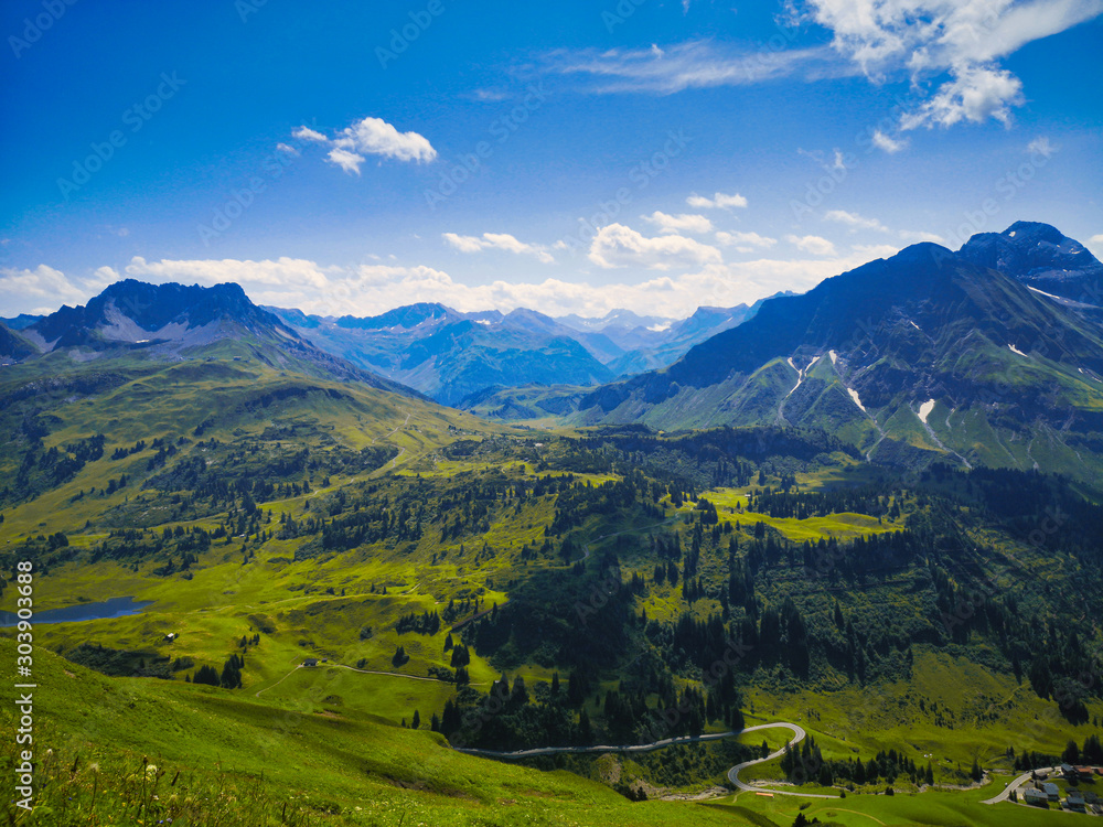 Landschaft in den Alpen