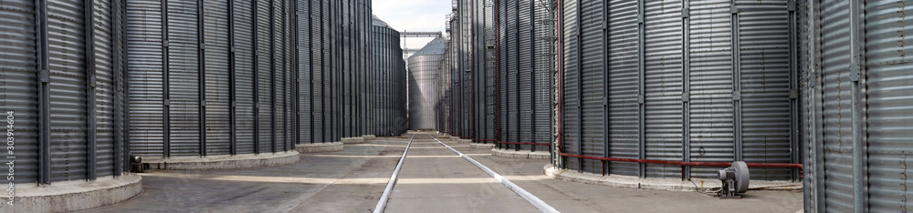 Granary specially equipped place for long-term storage of grain - obrazy, fototapety, plakaty 