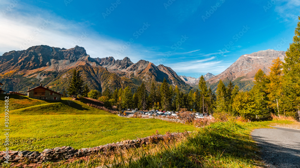 Lake Palu 'Italy Valmalenco Sondrio first days of autumn