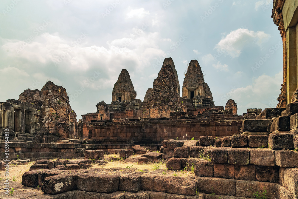 Pre Rup Eastern Mebon Angkor wat Lost ancient Khmer city jungle Siem Reap Cambodia