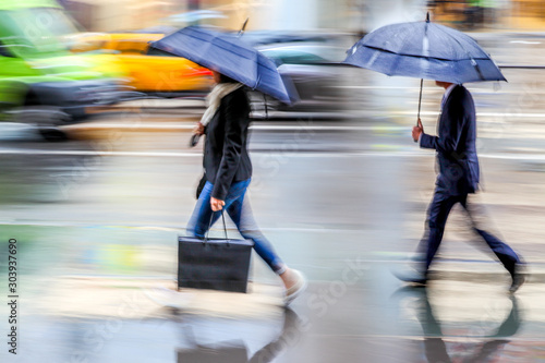 rainy day motion blur © bluraz