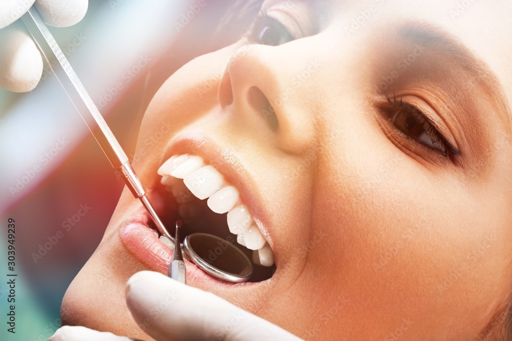 Φωτογραφία Odontology periodontal attractive teenager beautiful girl bleaching