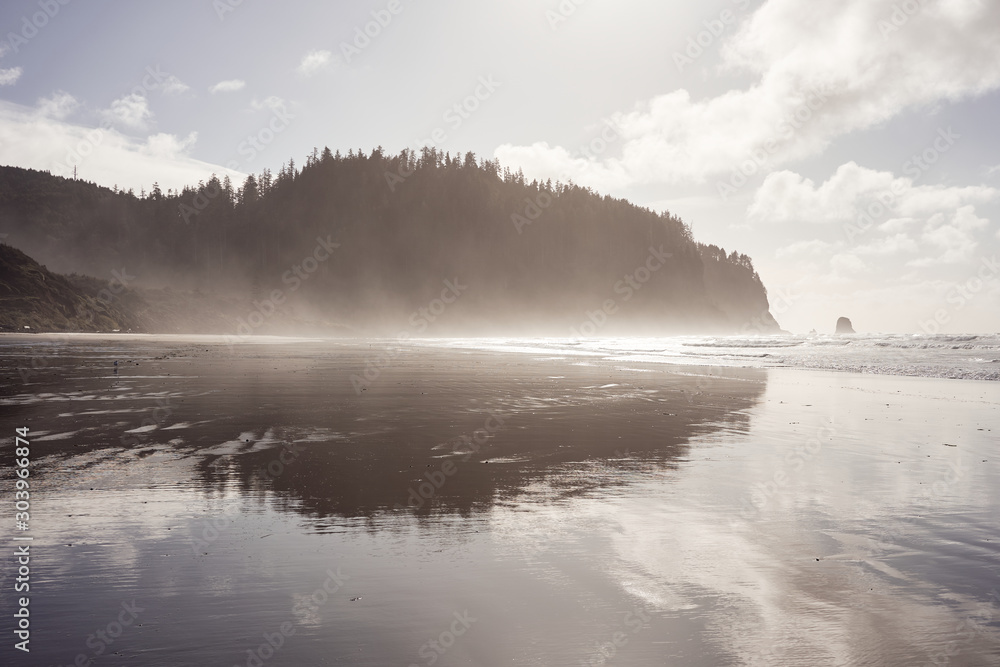 Fototapeta premium Beach at Cape Meares on the Oregon Coast on a sunny autumn day.