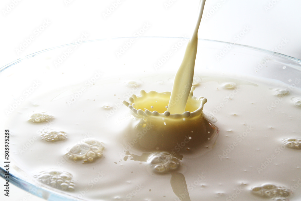 Milk splash Milk splash