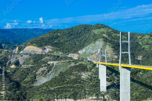 puente autopista Acapulco 