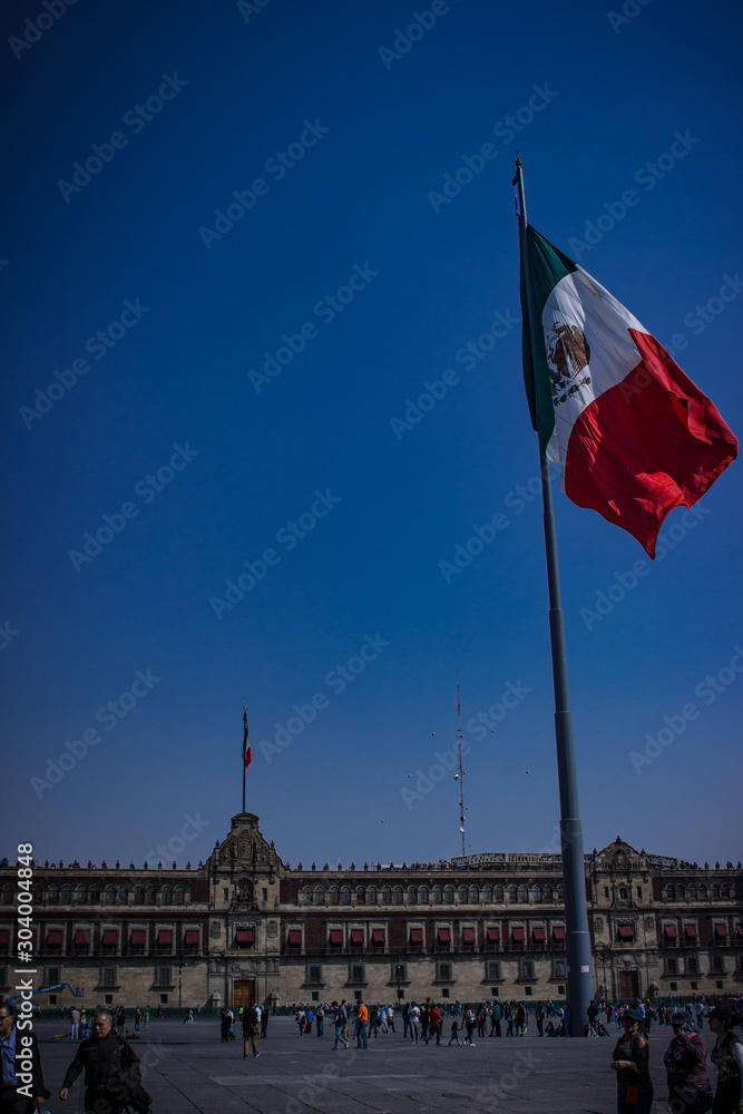 Bandera de Mexico Zocalo CDMX