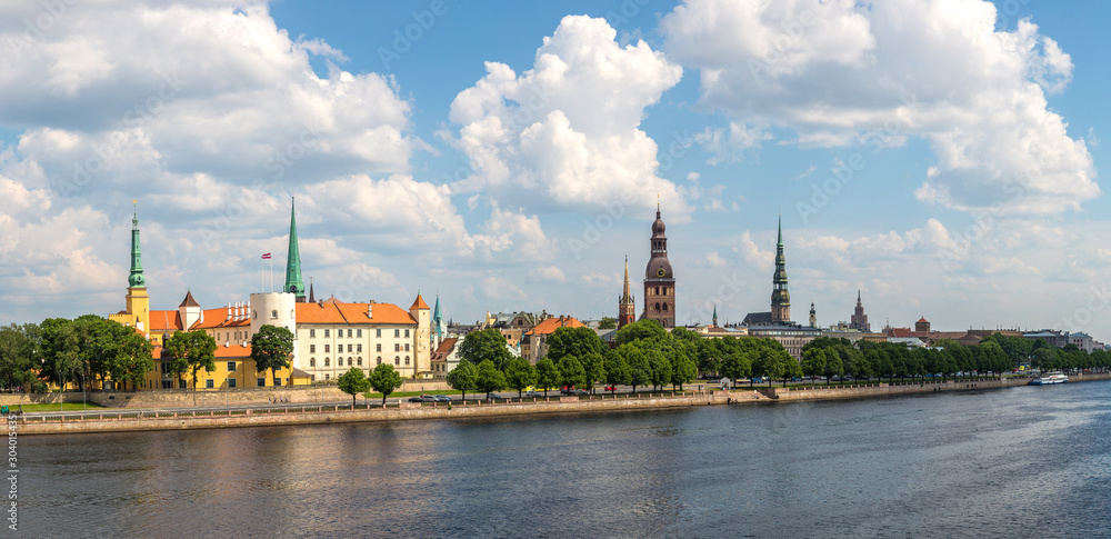 Naklejka premium Panoramic view of Riga