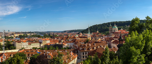 Panoramic view of Prague © Sergii Figurnyi