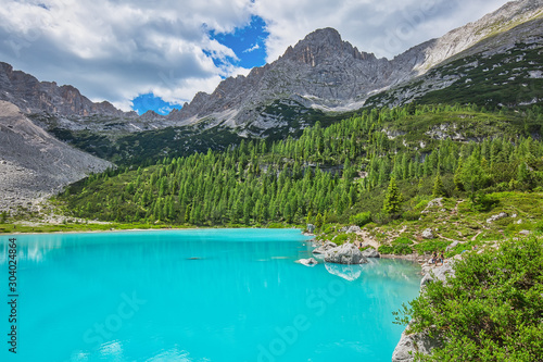 Fototapeta Naklejka Na Ścianę i Meble -  Beautiful Lake Sorapis (Lago di Sorapis) in Dolomites, popular travel destination in Italy