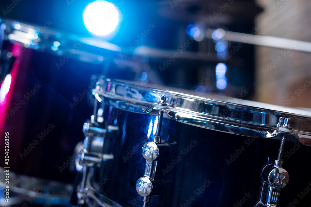Obraz premium Drums conceptual image. Picture of drums Retro vintage instagram picture.
