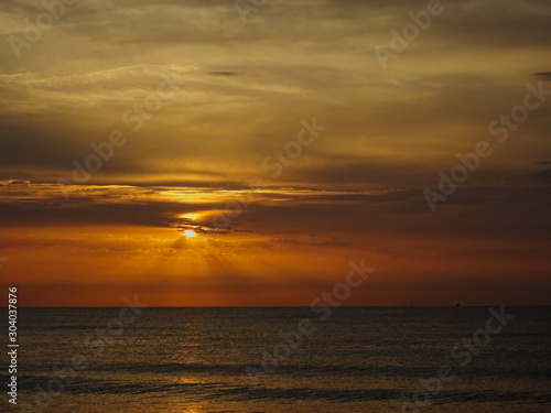 Amanecer en el oeste del mediterraneo