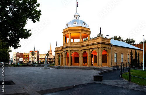 The Bendigo War Memorial and Museum on Paul Mall in the historical gold rush city of Bendigo, Victoria, Australia. photo