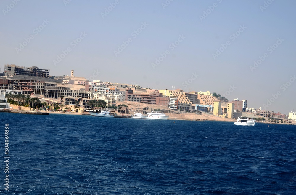 Embarcadère pour les bateaux en direction de l’île de Mahmya ( Hurghada -Égypte)