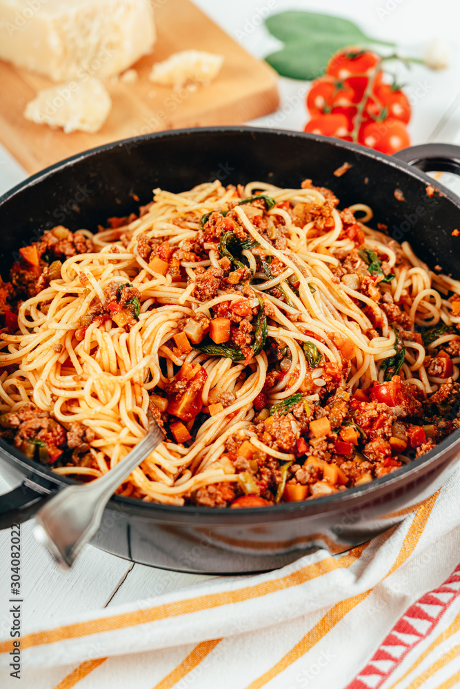 Spaghetti Bolognese With Carrots, Pepper and Courgette
