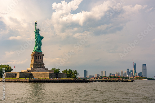 Statue of Liberty from the bay © PlinioMarcos