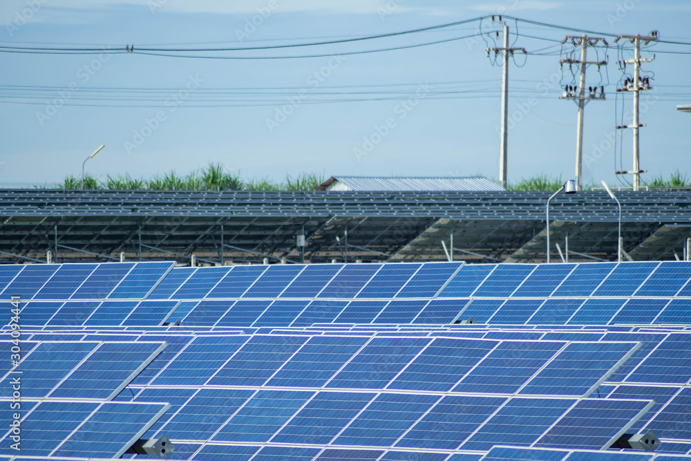Solar panel, alternative electricity source, concept of sustainable resources, And this is a new system that can generate electricity more than the original, This's the sun tracking systems Solar panel, alternative electricity source, concept of sustainable resources, And this is a new system that can generate electricity more than the original, This's the sun tracking systems