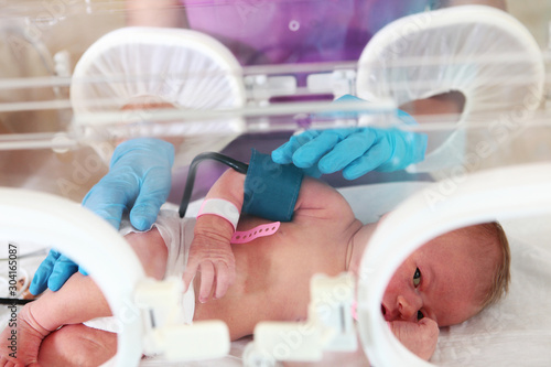Fotografía Rescue premature babies in the clinic