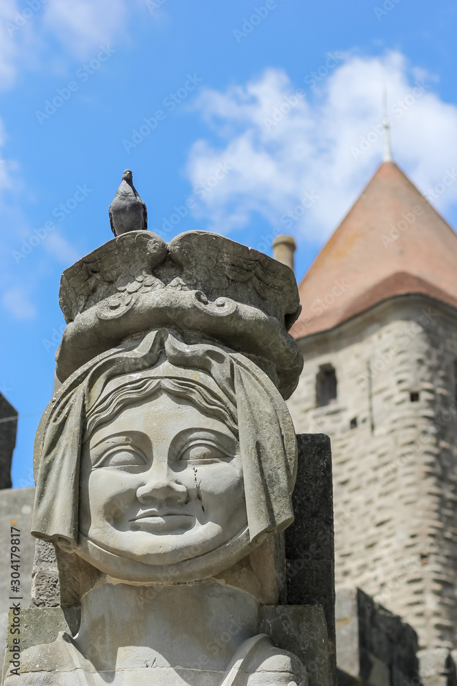 Obraz premium Dame Carcas of Carcassonne statue.