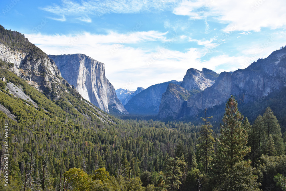 Epic Yosemite Valley from the Tunnel View, Yosemite National Park, California