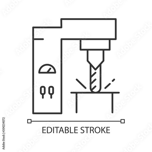 Steel industry linear icon. Metal and iron production technology. Metallurgy. Factory equipment. Engineering. Thin line illustration. Contour symbol. Vector isolated outline drawing. Editable stroke