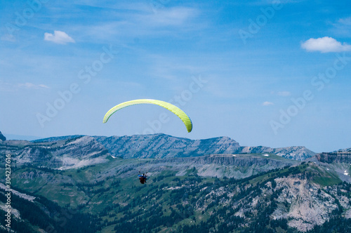 tandem paragliding