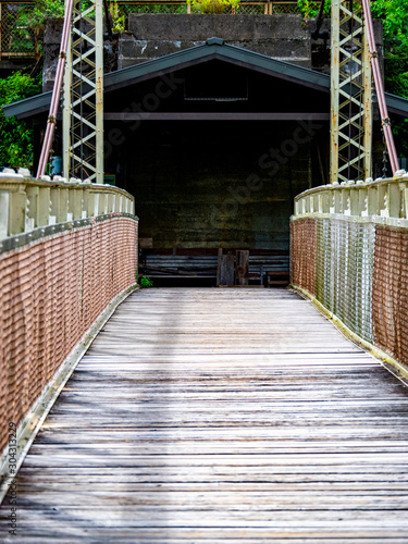 Suspension bridge 