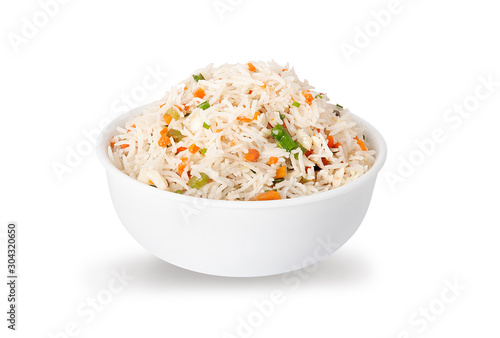 Konstfotografi indian vegetable fried rice served in white bowl