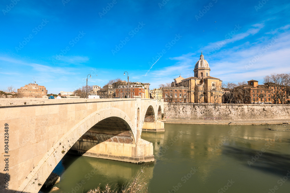 Obraz premium Daily View to the Bridge near Tiber River, Rome, Italy