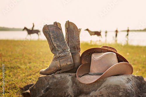 Valokuva Wild West retro cowboy hat and boots