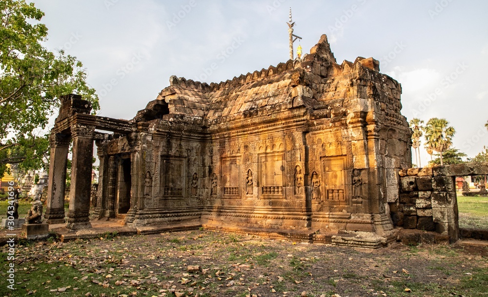 Naklejka premium Nokorbachey temple (Nokor Bachey pagoda), Kampong Cham, Cambodia