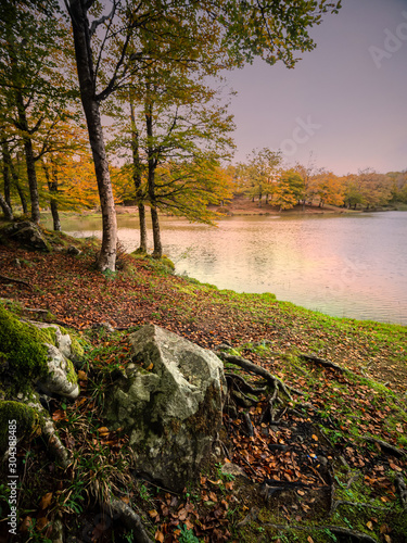 Il lago Maullazzo 2