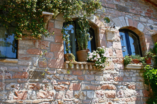 Old window in Assisi © Asta Plechaviciute